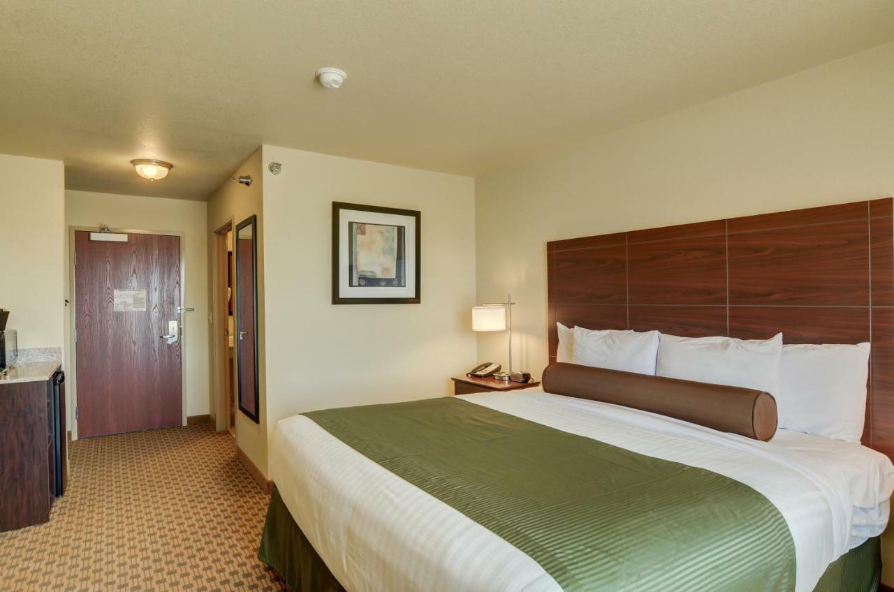 Cobblestone Inn & Suites-Kersey Kültér fotó