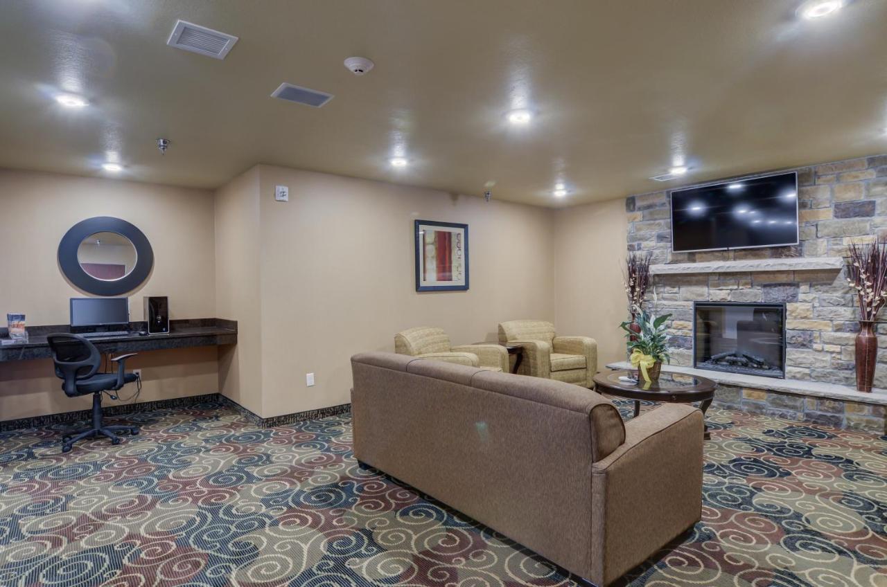 Cobblestone Inn & Suites-Kersey Kültér fotó